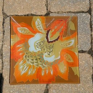 8" sq Lenie Loreth signed glass dish
